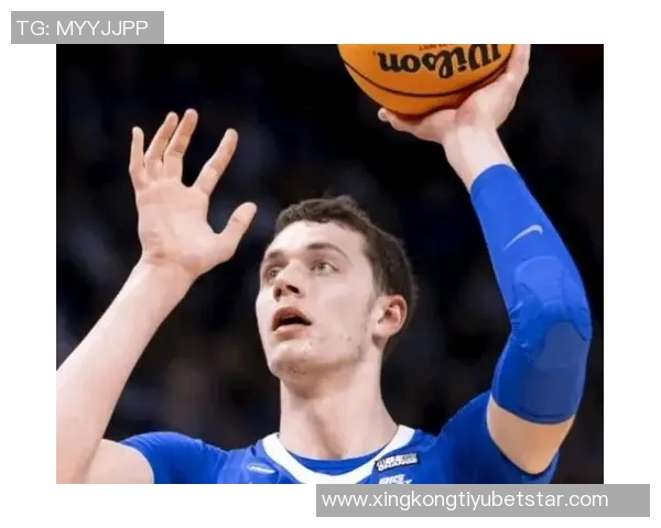 黄蜂主帅称赞卡尔克布伦纳的球商与潜力早已预见其影响力