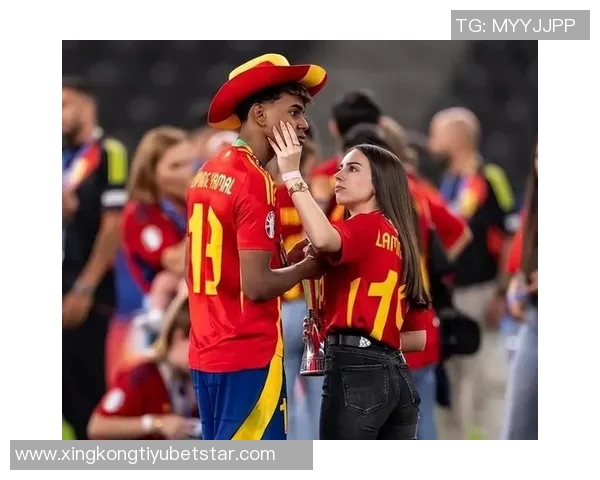 前绯闻对象扬言挑战亚马尔女友称两人难撑圣诞节