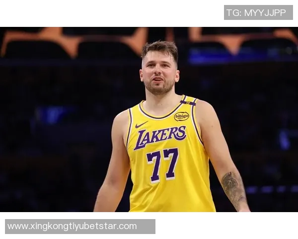 东契奇盛赞海斯球场化学反应良好期待更多精彩配合