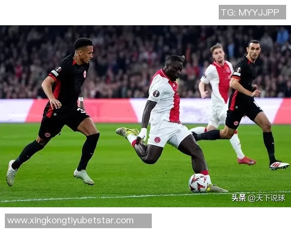 法兰克福积极推动免签引进埃因霍温18岁边锋阿约代莱托马斯 法兰克福积极推动免签引进埃因霍温18岁边锋阿约代莱托马斯